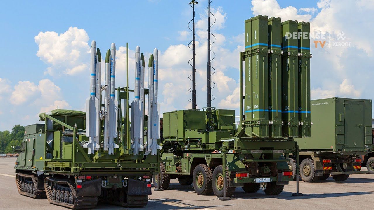 В Укрзализныце необычным презентом намекнули Штайнмайеру, что Украине нужны IRIS-T