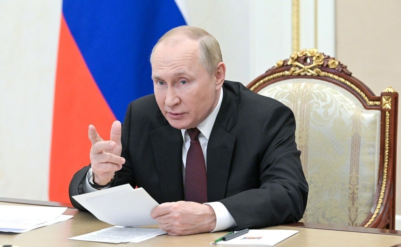 Путин сломал все законы физики, описывая "украинскую субмарину"