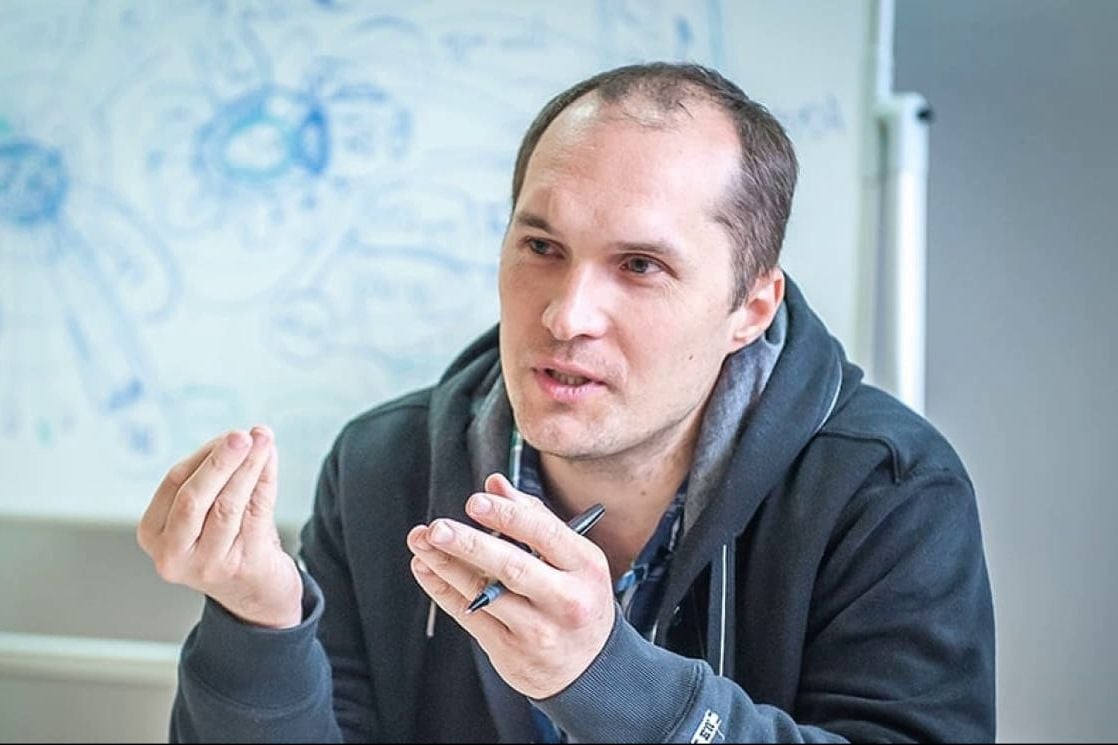 "Просто невероятный позор", - Бутусов обвинил ОП в "сливе" дела Медведчука